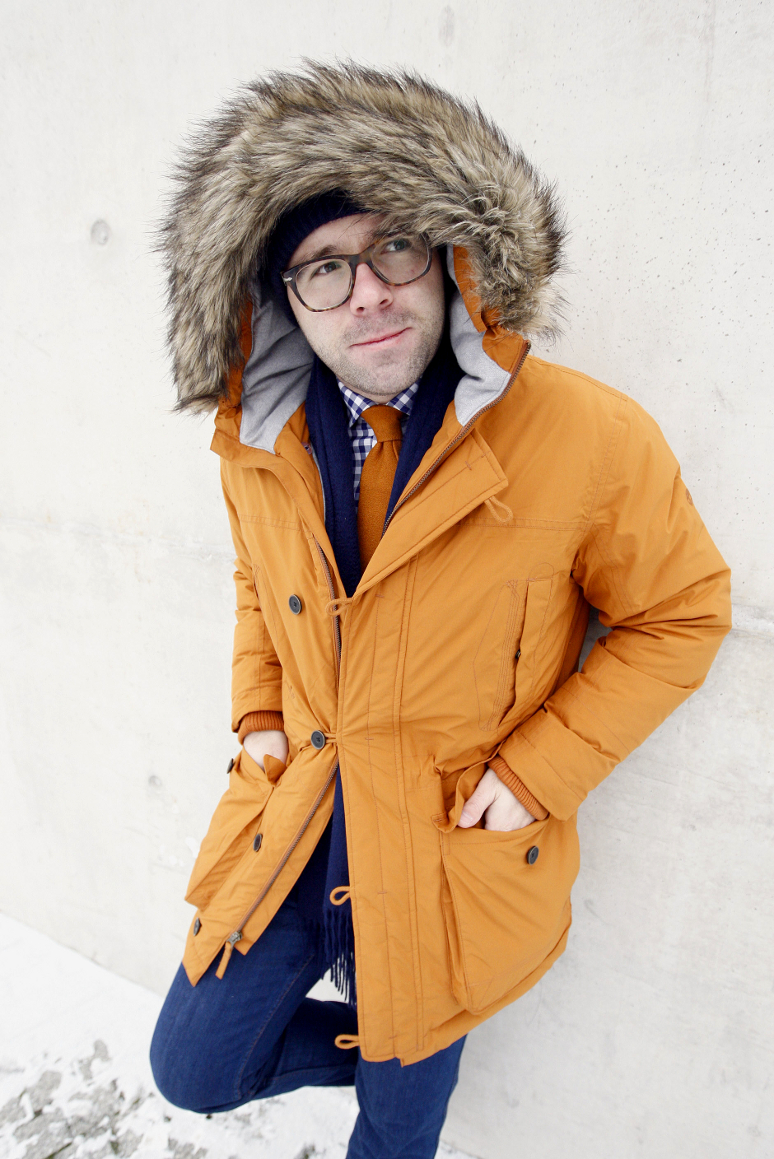 Modny spos&oacute;b na zawiązanie szalika